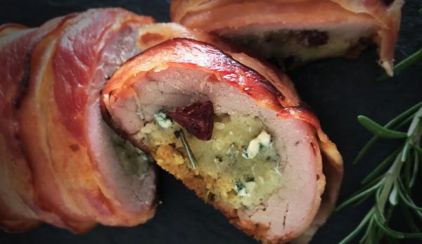 Φιλέτο Χοιρινό Ρολό με Μπέικον και Γέμιση Blue Cheese