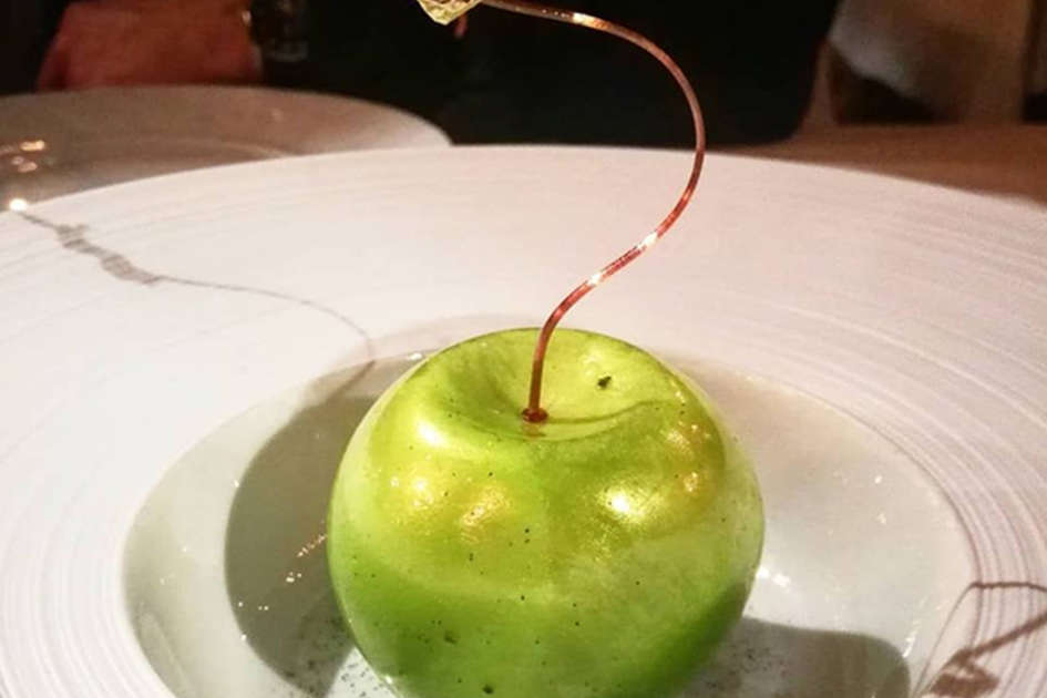 Γλυκό Μήλο του Pastry Chef Σπύρου Πεδιαδιτάκη