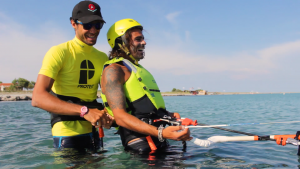 Θαλάσσιος Αθλητικός Τουρισμός: Serf Club Keros