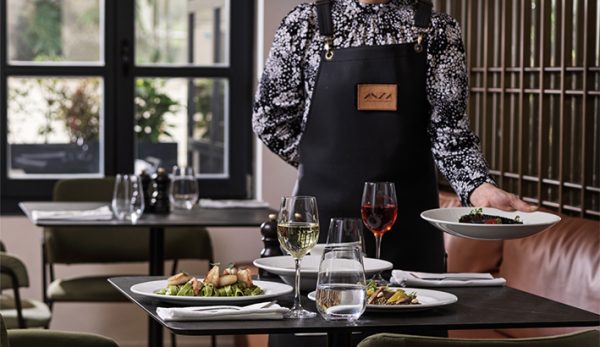 Αnza Kitchen & Bar