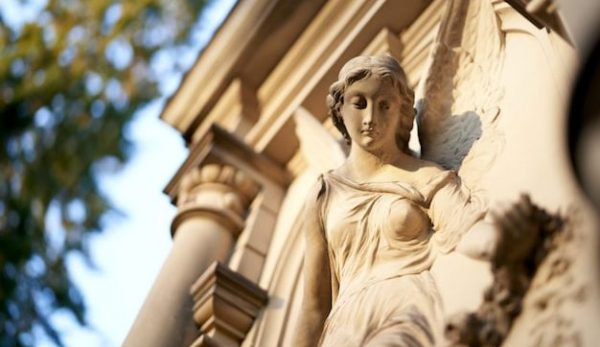 Παρθένες με τη Βούλα τον 21ο αιώνα
