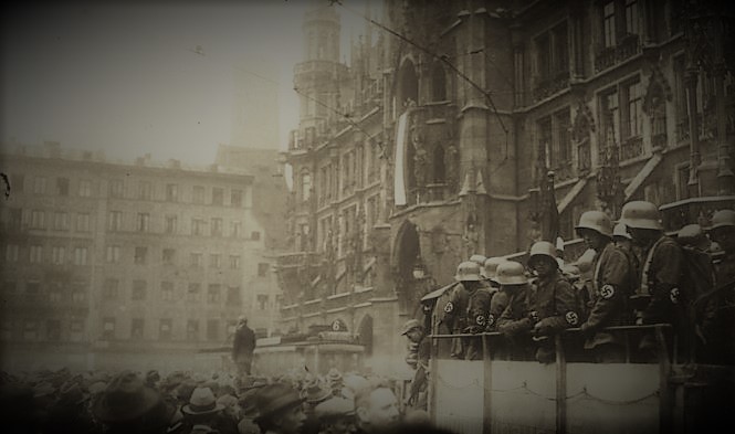 1923