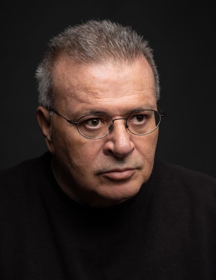 Γιώργος Πολυμενάκος / «Σκοτεινό Φως»